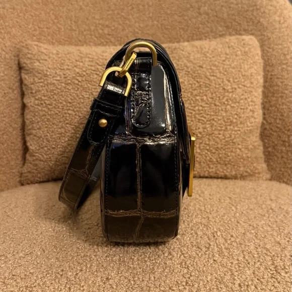 Elegant Brahmin 100% Leather Black and Gold Croc-Embossed Women's Bag - Picture 5 of 12